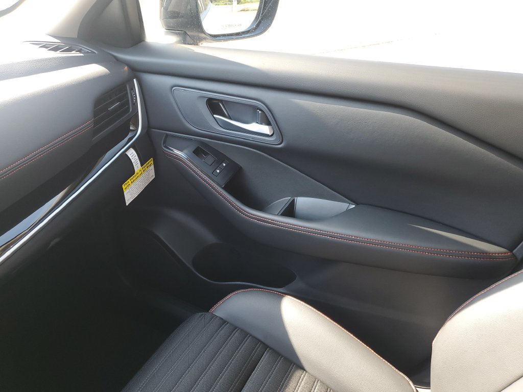 New 2026 Nissan Rogue SV AWD/4WD image 36