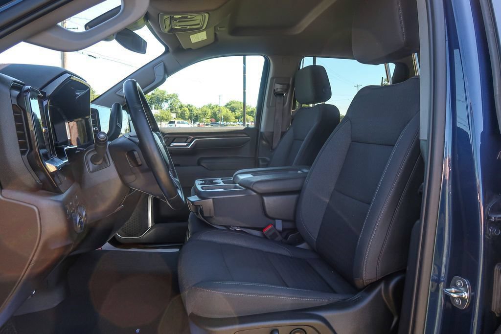 Used 2023 Chevrolet Silverado 1500 LT w/ Protection Package AWD/4WD image 24
