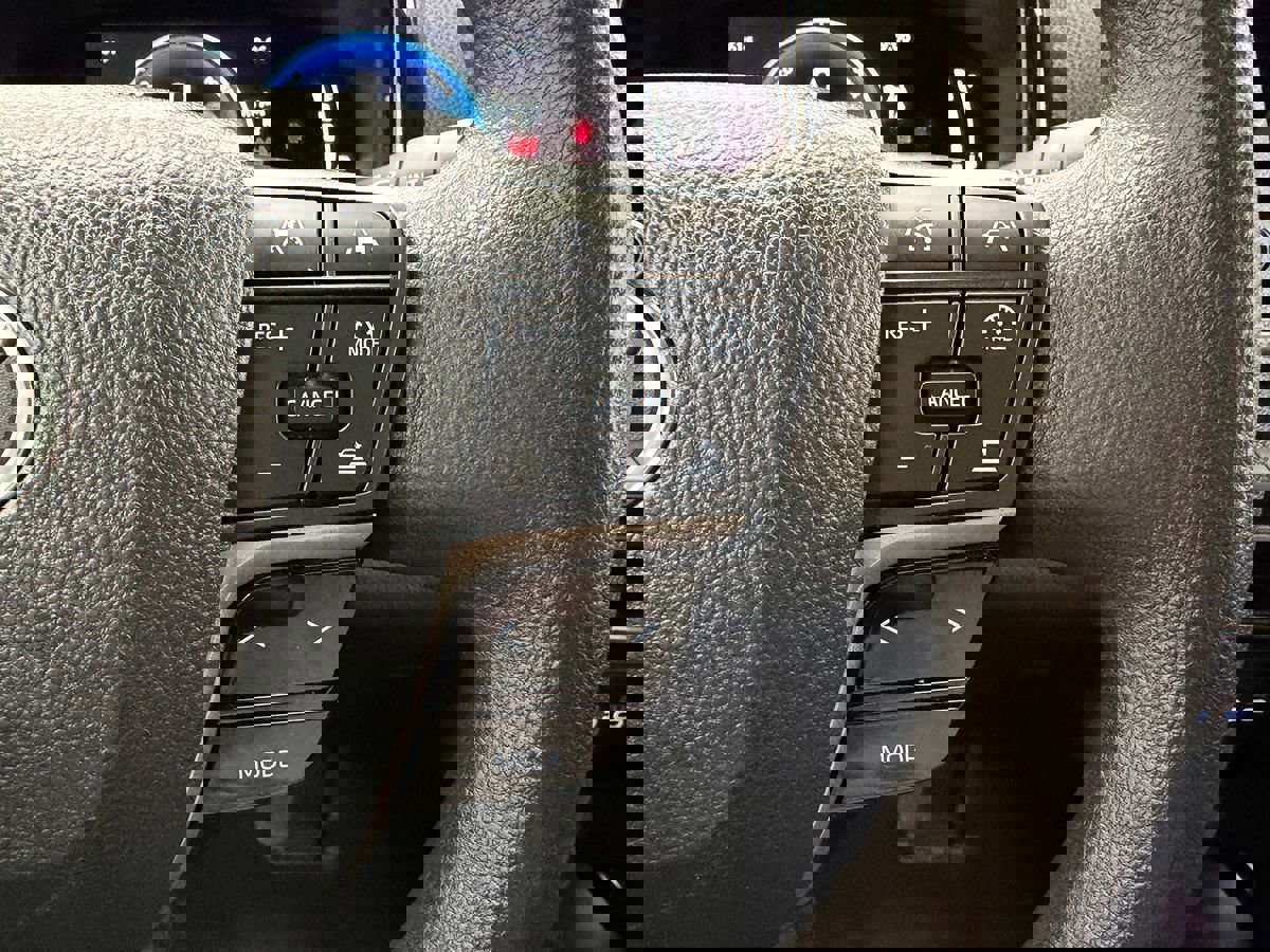 Used 2025 Toyota Camry LE image 12