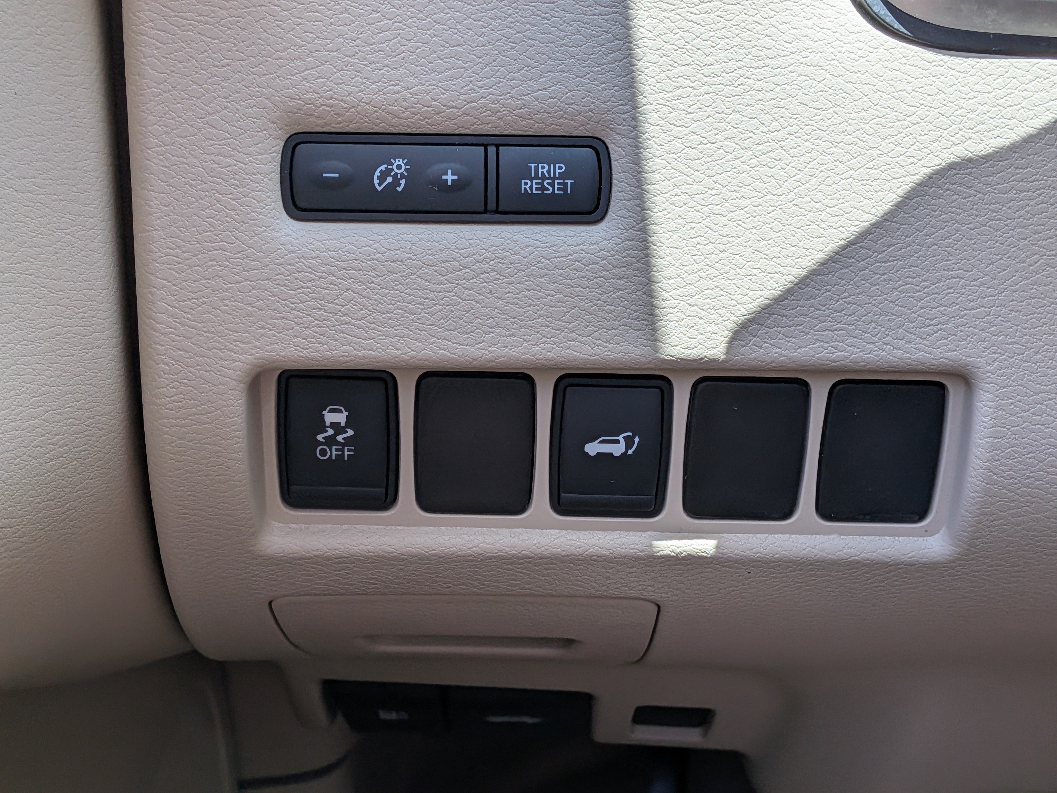 Used 2015 Nissan Murano SL w/ SL Technology Package FWD image 24