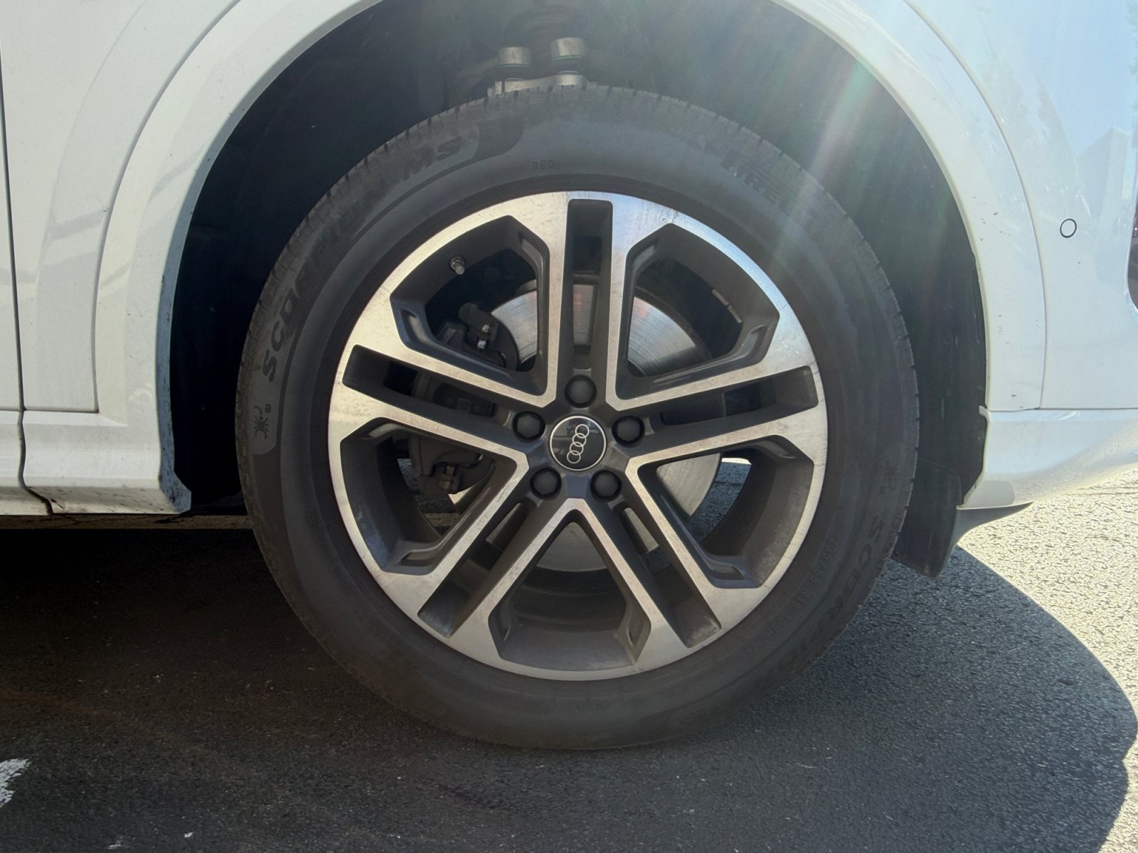 Used 2025 Audi Q5 Premium Plus w/ Premium Plus AWD/4WD image 8