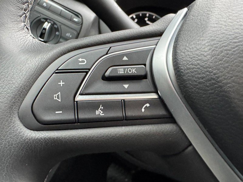 Used 2023 INFINITI QX55 Luxe w/ Cargo Package image 16