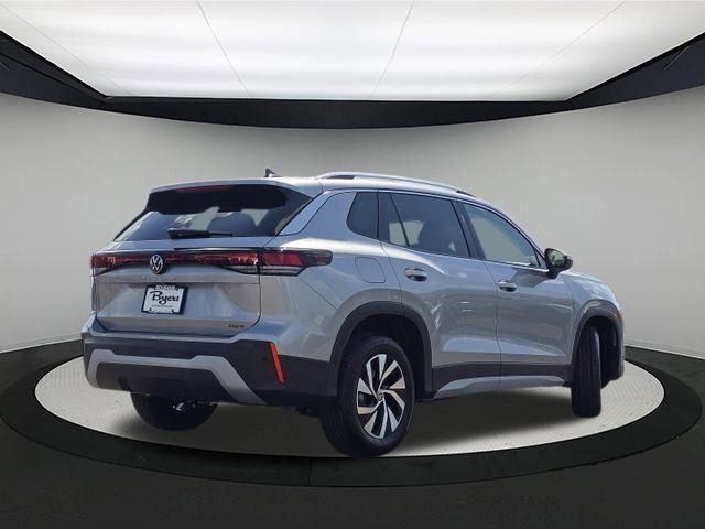 New 2025 Volkswagen Tiguan S image 7