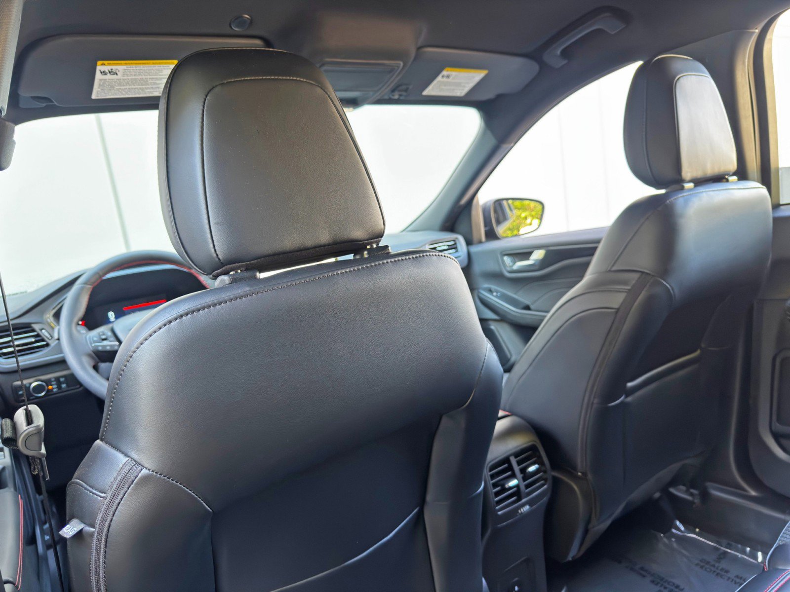 Used 2024 Ford Escape ST-Line w/ Tech Pack #1 image 31