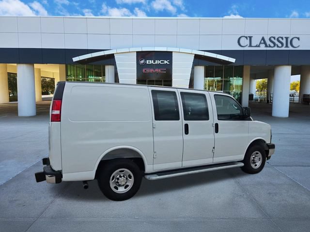 Used 2025 Chevrolet Express 2500 w/ Driver Convenience Package RWD image 8