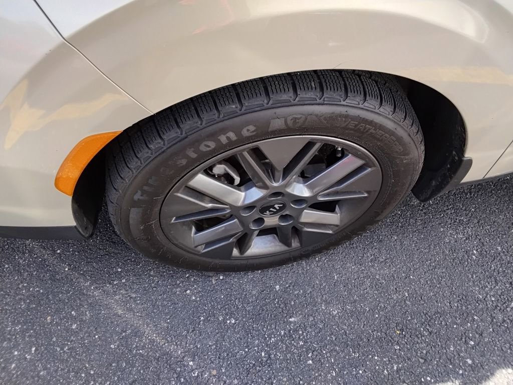 Used 2020 Kia Soul EX FWD image 13