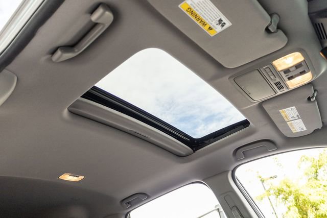 Used 2017 Honda CR-V Touring image 14