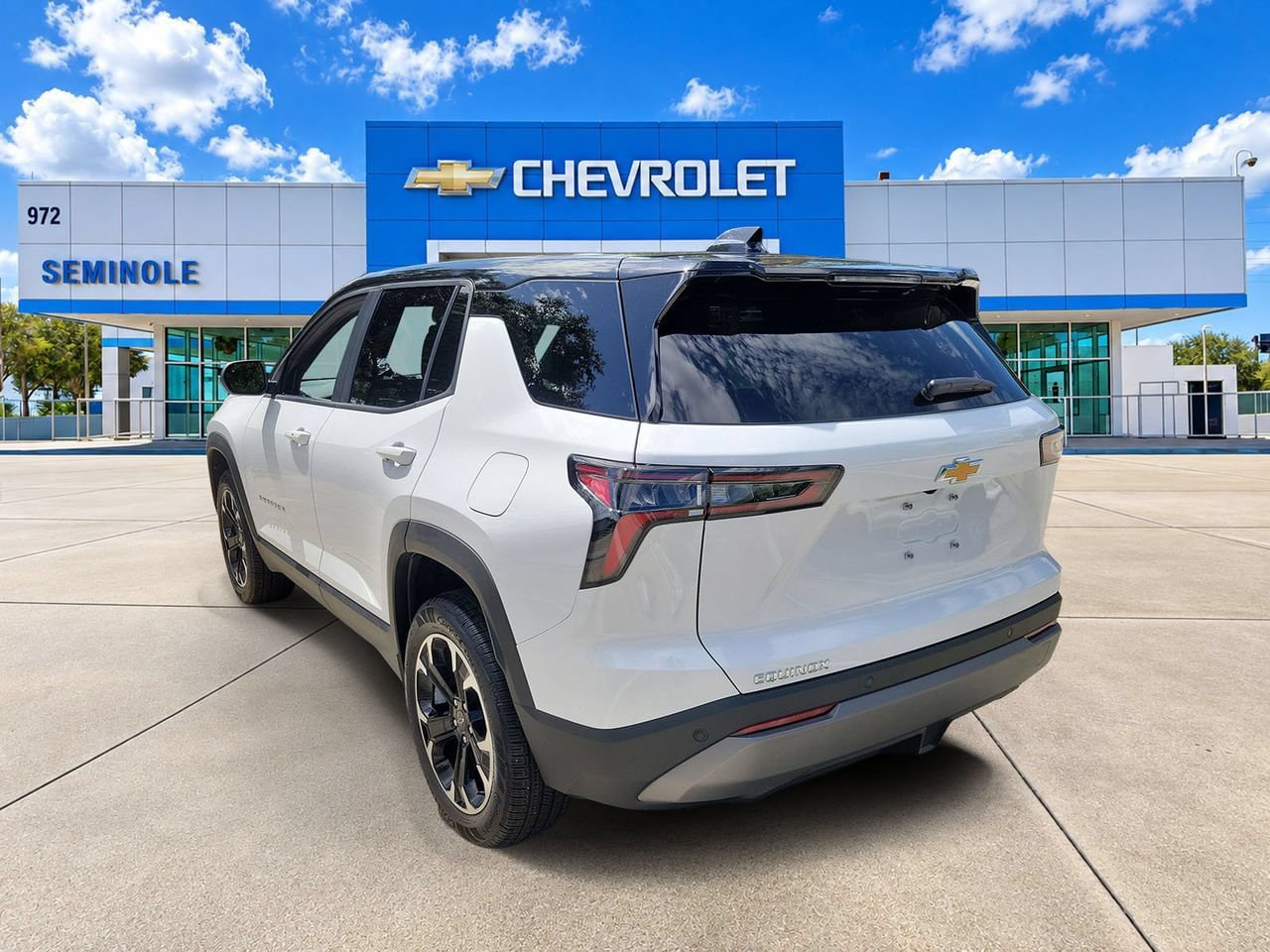 New 2027 Chevrolet Equinox LT FWD image 4