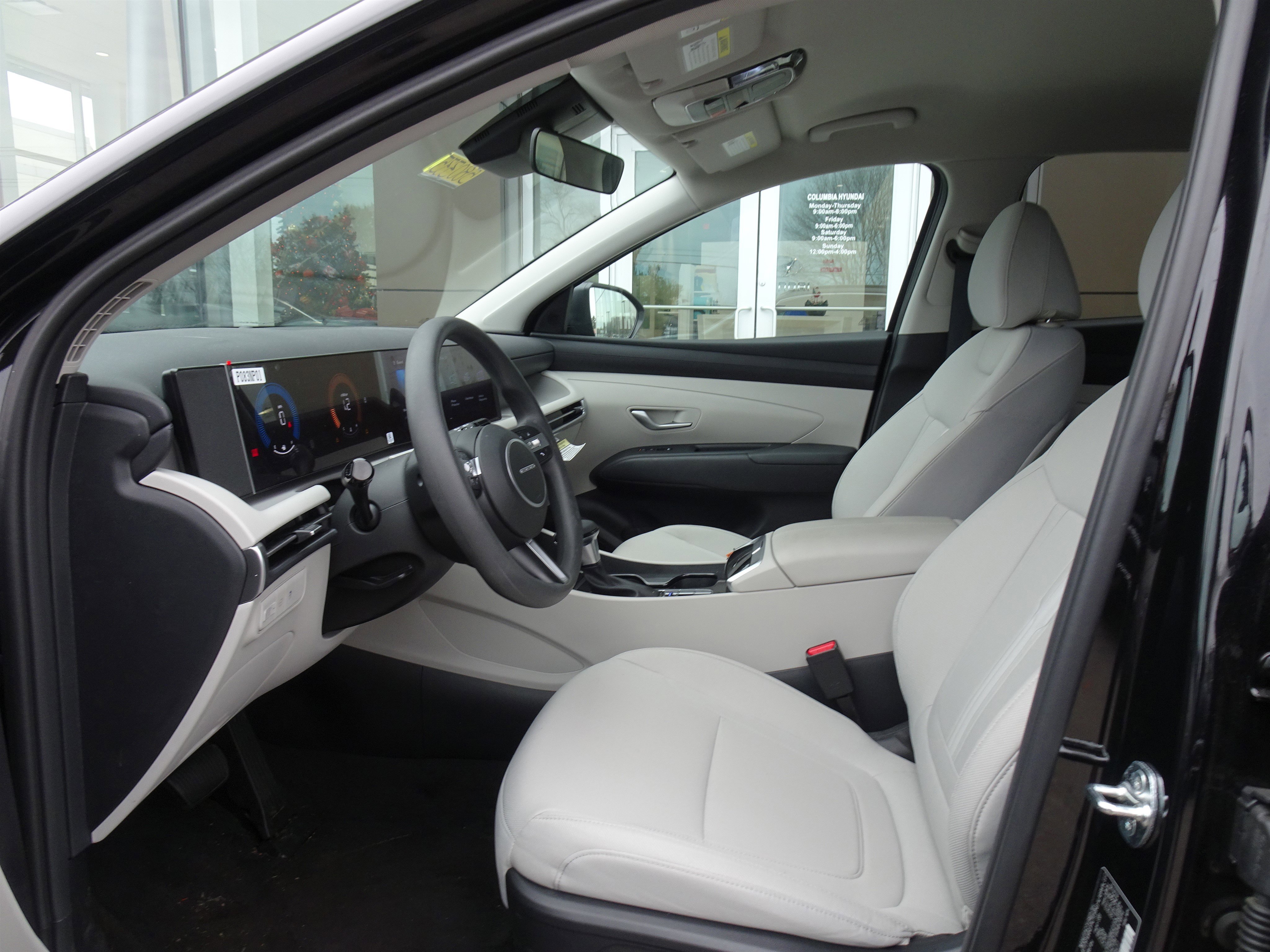 New 2025 Hyundai Tucson SEL image 8