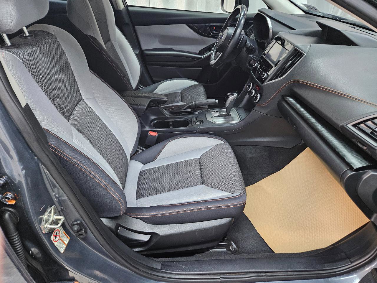 Used 2020 Subaru Crosstrek 2.0i Premium w/ Moonroof Package 2 AWD/4WD image 9