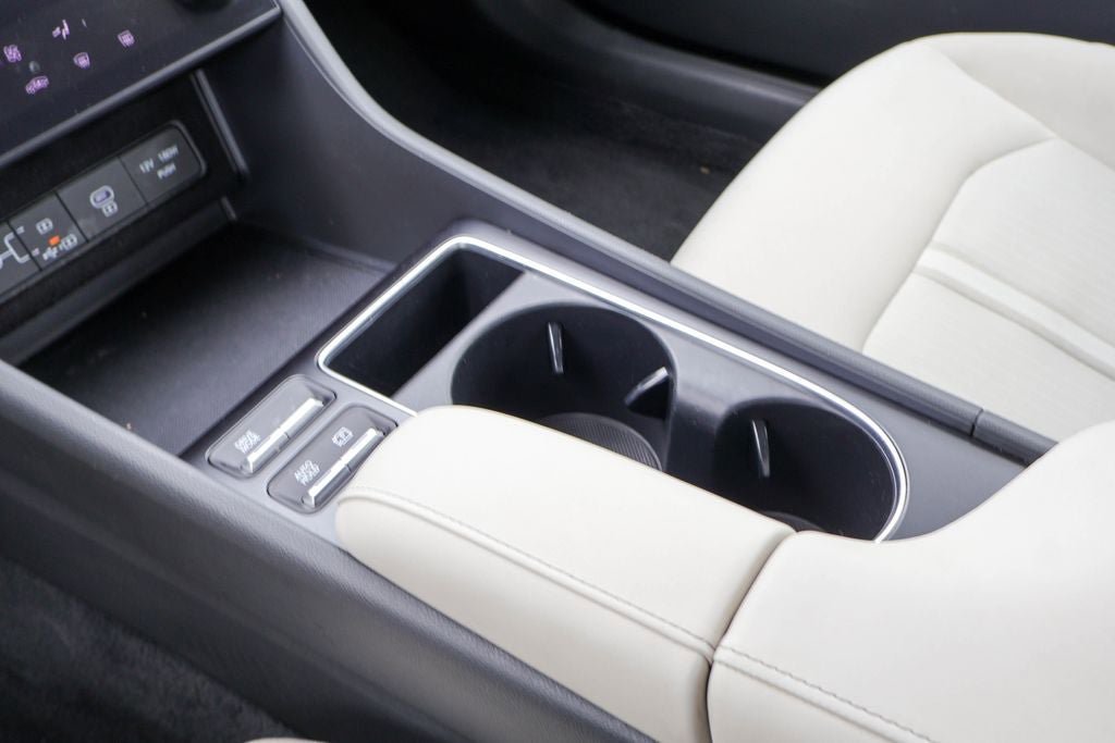 Used 2025 Hyundai Sonata SEL FWD image 16