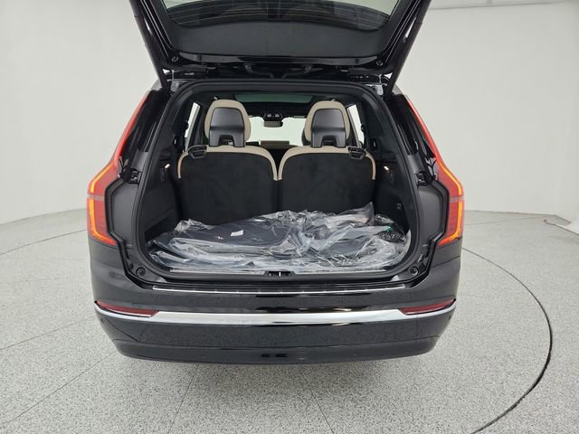 New 2026 Volvo XC90 T8 Plus w/ Protection Package Premier image 15