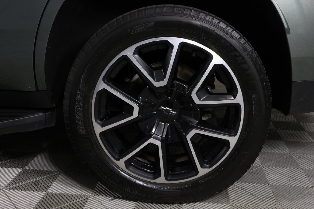 Used 2023 Chevrolet Tahoe RST w/ Luxury Package AWD/4WD image 43