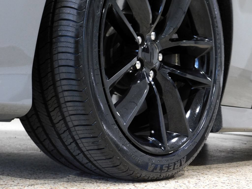 Used 2018 Dodge Charger R/T Scat Pack RWD image 26