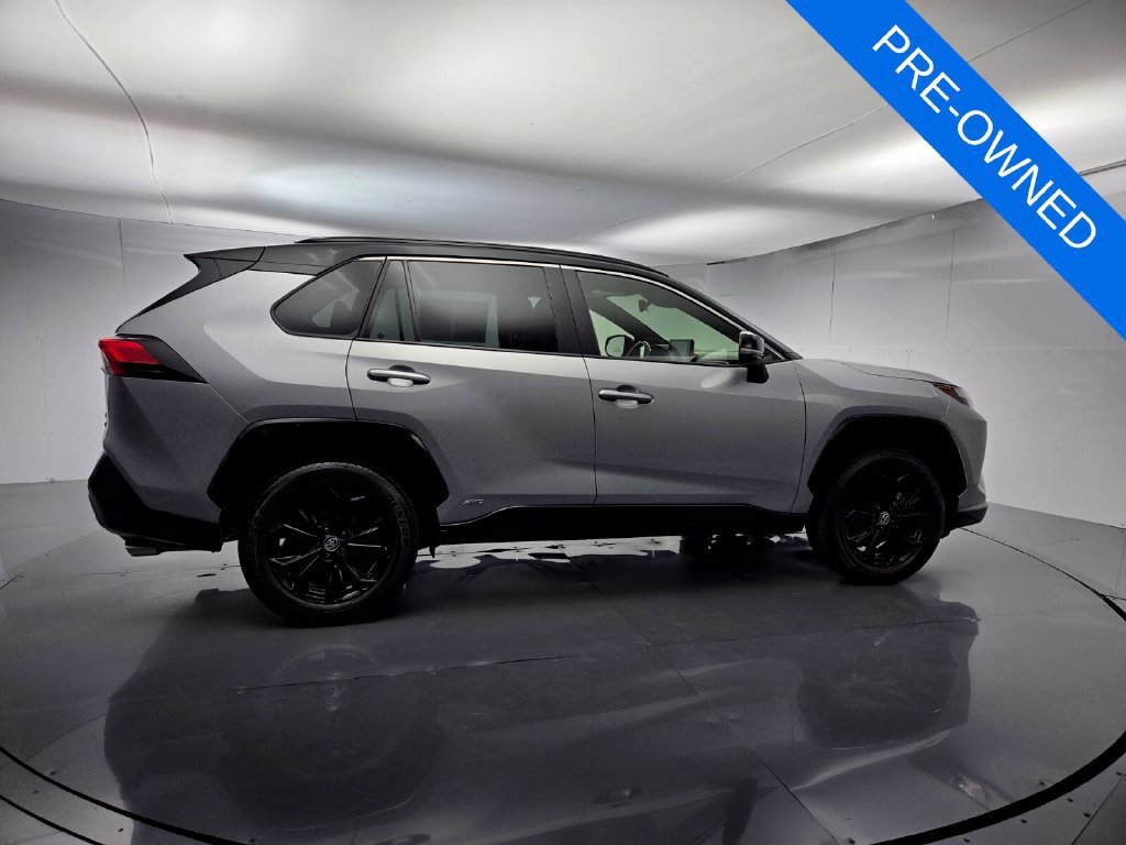 Used 2024 Toyota RAV4 XSE w/ Advanced Technology Package AWD/4WD image 10