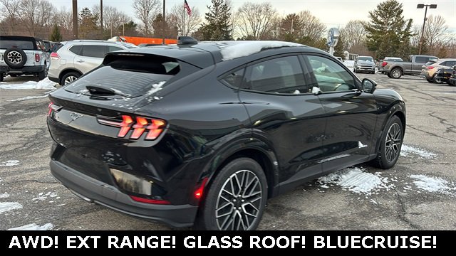 New 2025 Ford Mustang Mach-E Premium image 30