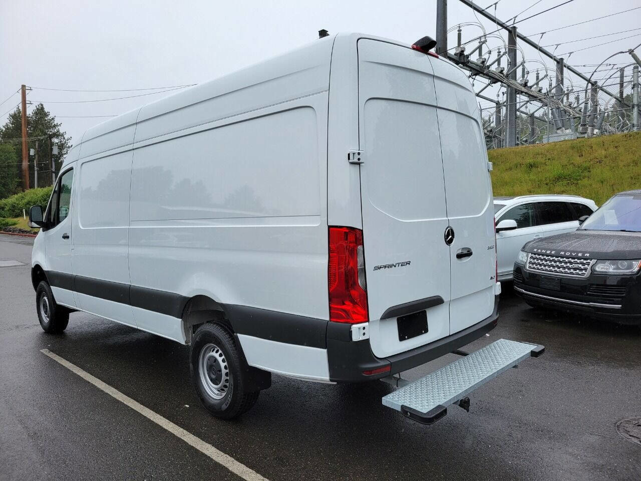Used 2023 Mercedes-Benz Sprinter 2500 w/ Acoustic Package image 5