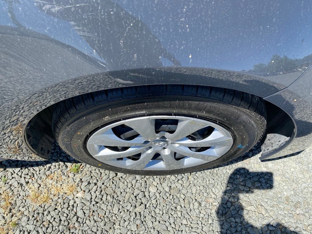 Used 2023 Toyota Corolla LE FWD image 27