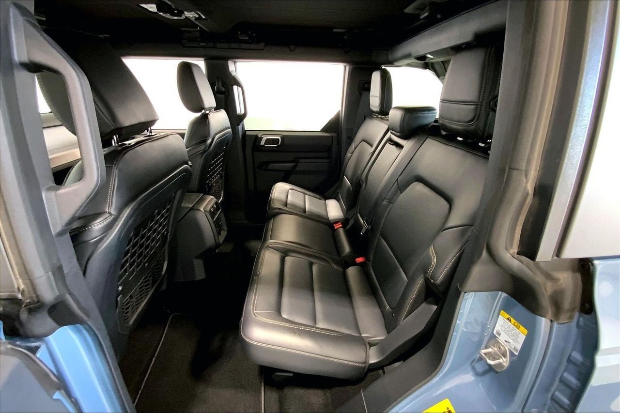 Used 2025 Ford Bronco Badlands AWD/4WD image 19
