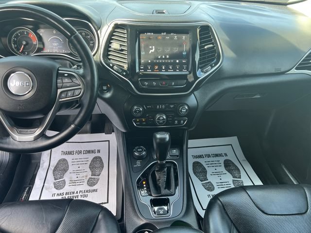 Used 2019 Jeep Cherokee Overland w/ Technology Group AWD/4WD image 29