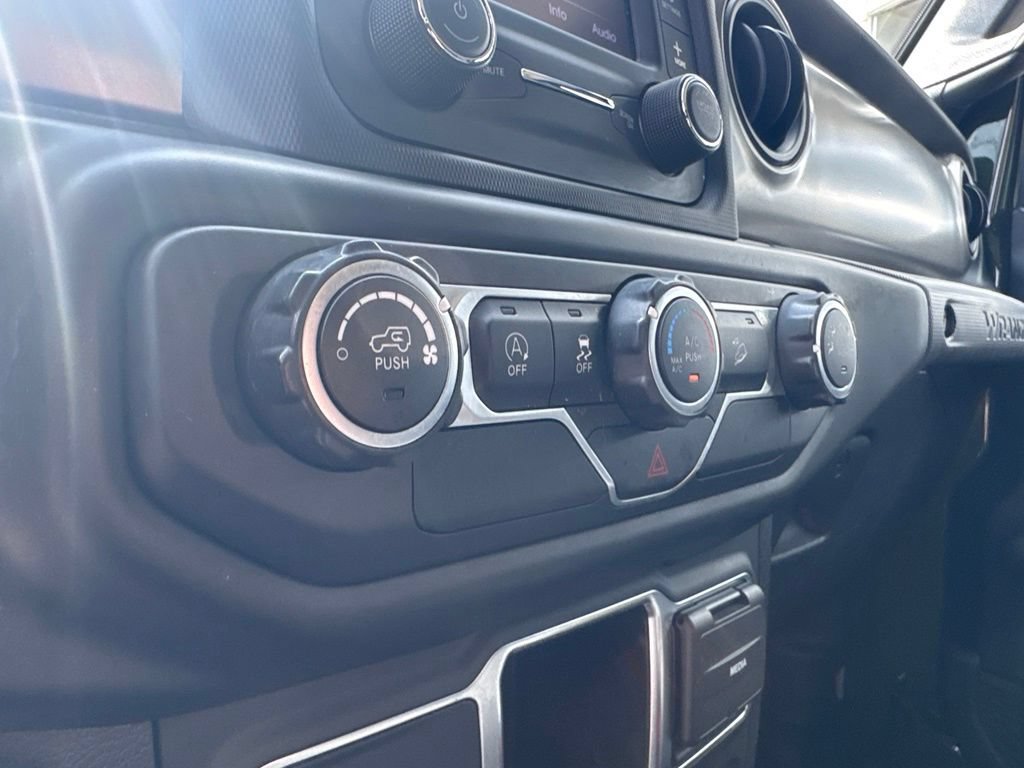 Used 2021 Jeep Wrangler Unlimited Sport AWD/4WD image 21