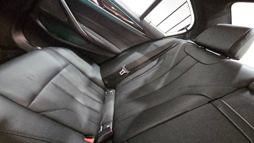 Used 2018 BMW M5 w/ Executive Package image 17