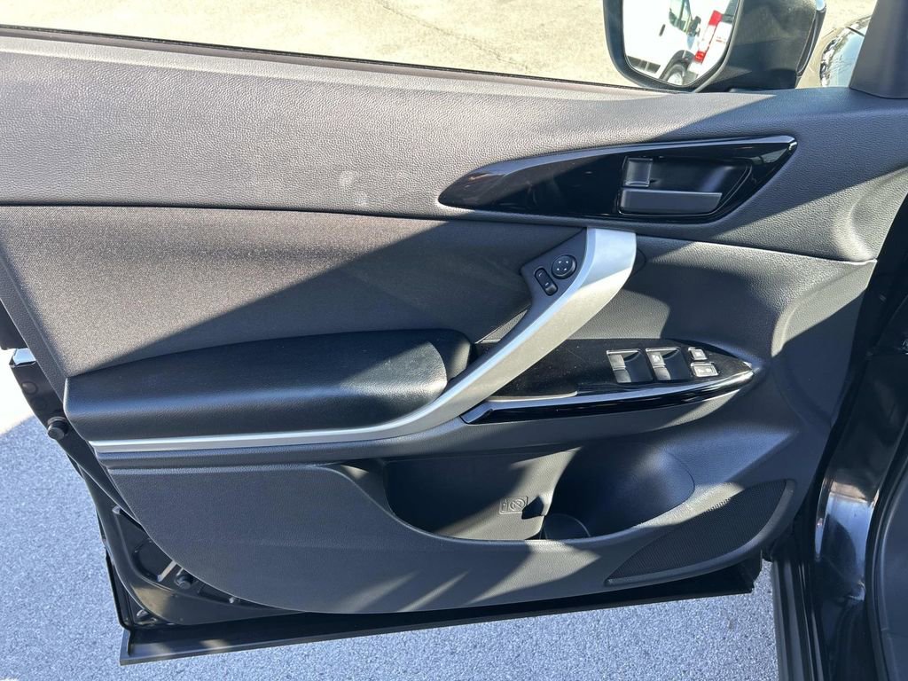 Used 2025 Mitsubishi Eclipse Cross LE AWD/4WD image 21