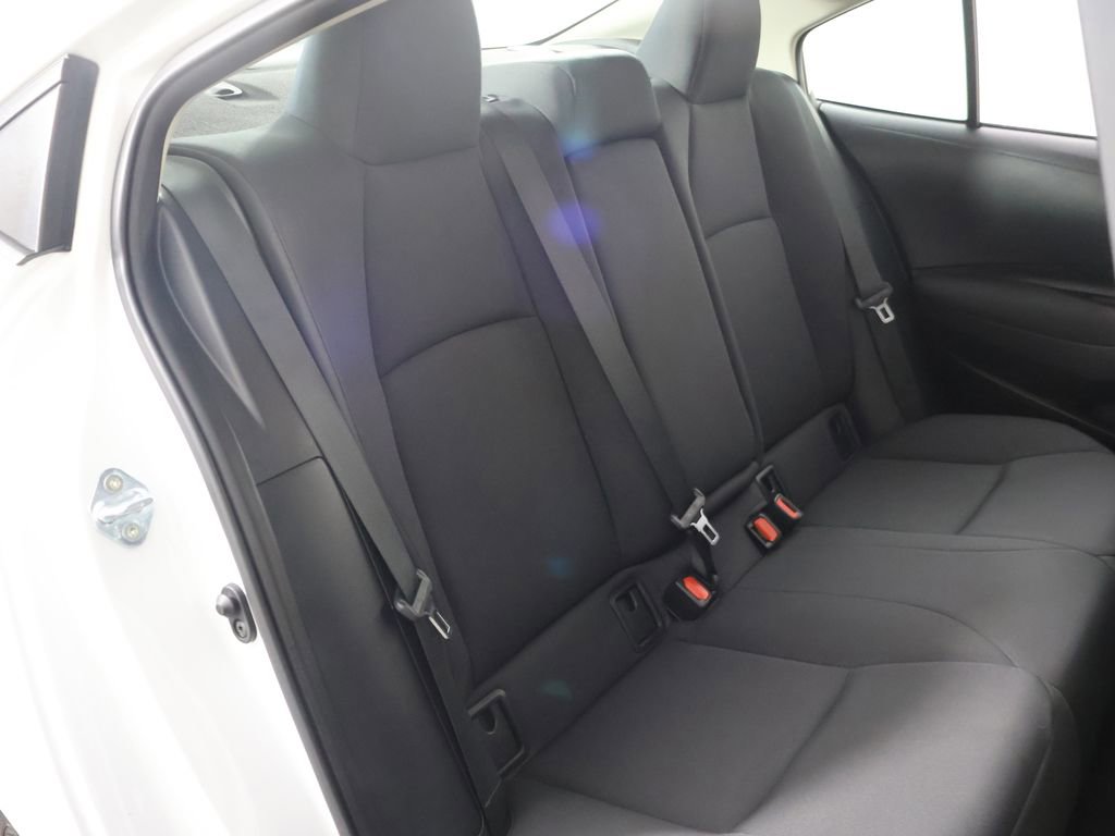 Used 2024 Toyota Corolla LE FWD image 28
