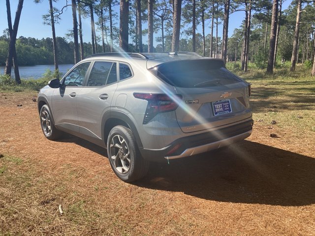 New 2026 Chevrolet Trax LT w/ Driver Confidence Package image 2