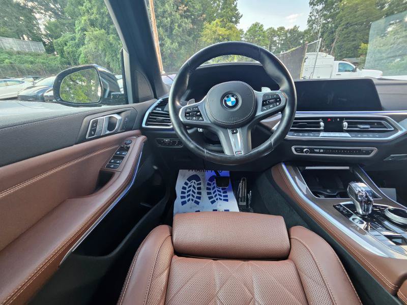 Used 2023 BMW X5 xDrive40i w/ Executive Package AWD/4WD image 3