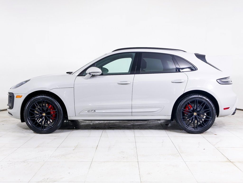 Certified 2025 Porsche Macan GTS image 2