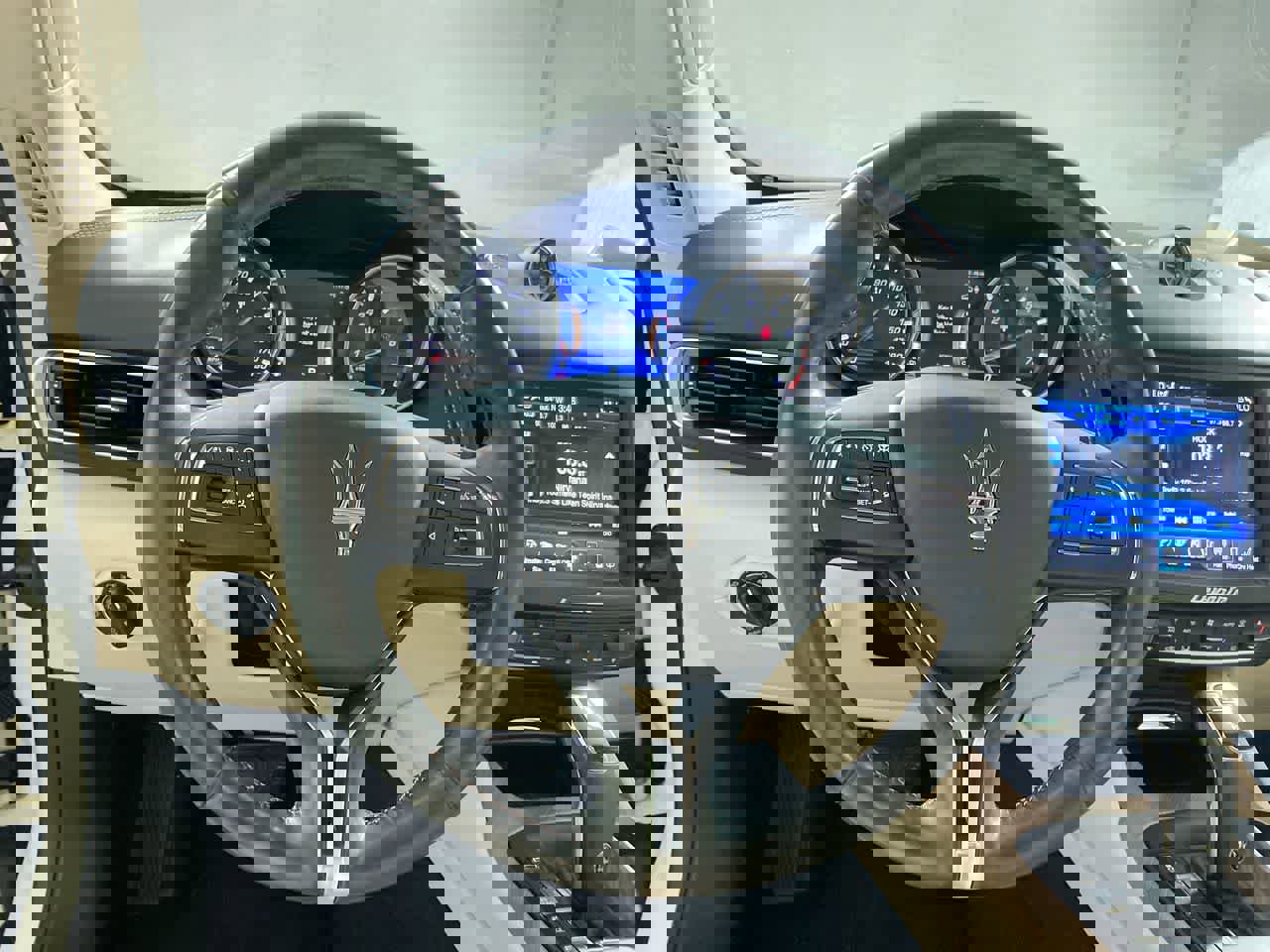 Used 2020 Maserati Levante GranLusso image 22