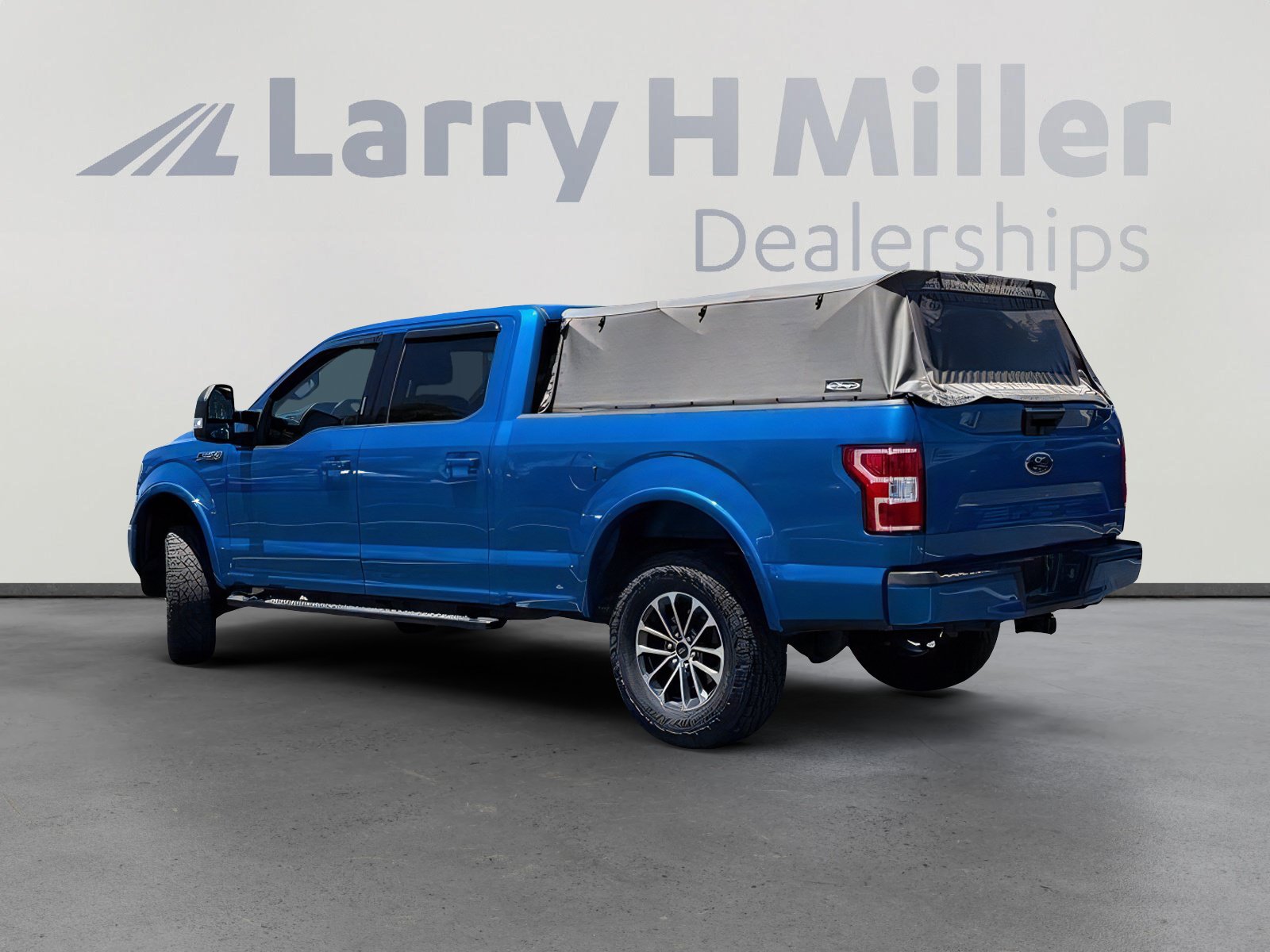 Used 2019 Ford F150 XLT w/ Equipment Group 302A Luxury AWD/4WD image 3