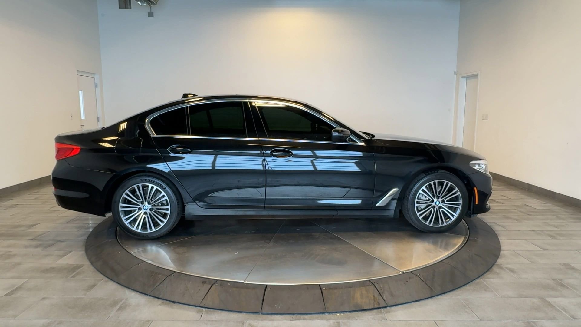 Used 2019 BMW 540i xDrive AWD/4WD image 8