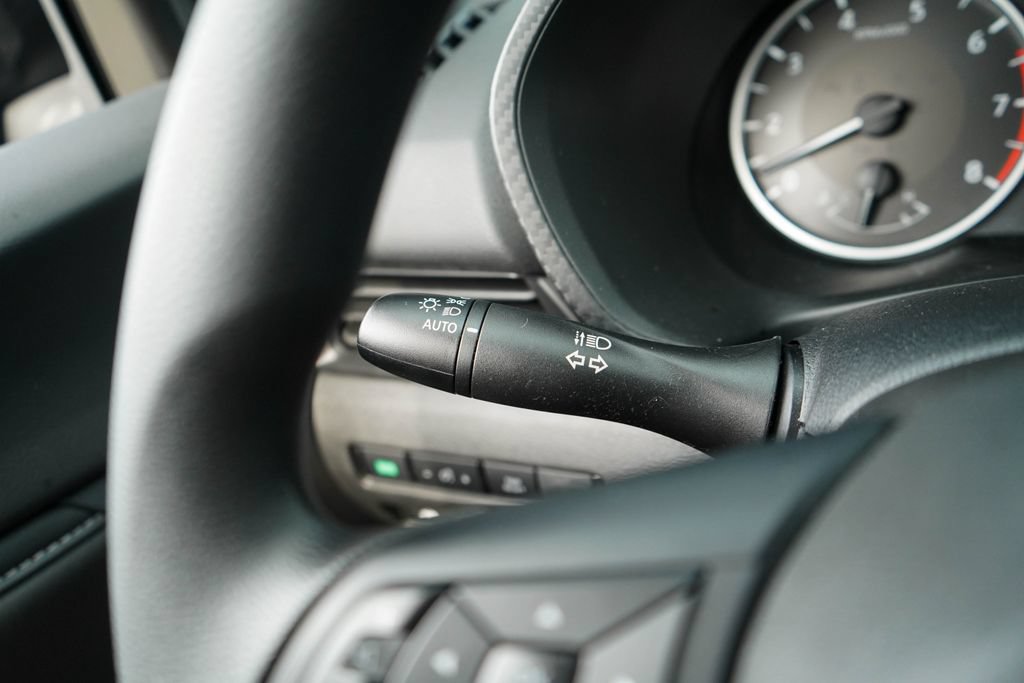 Used 2025 Nissan Sentra S w/ Lighting Package FWD image 33