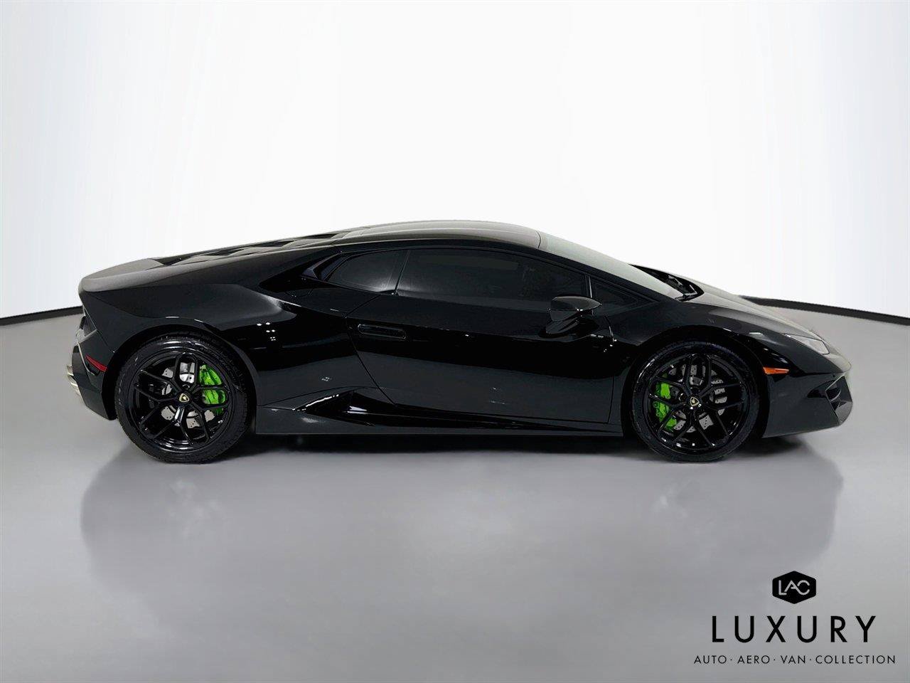 Used 2017 Lamborghini Huracan LP 580-2 RWD image 4