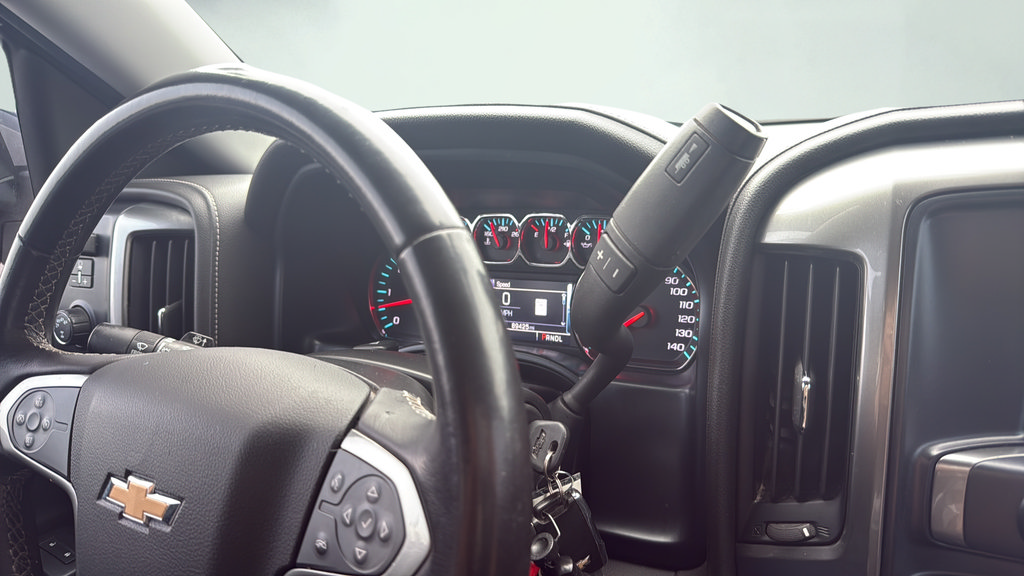 Used 2018 Chevrolet Silverado 1500 LTZ w/ Sport Package AWD/4WD image 29