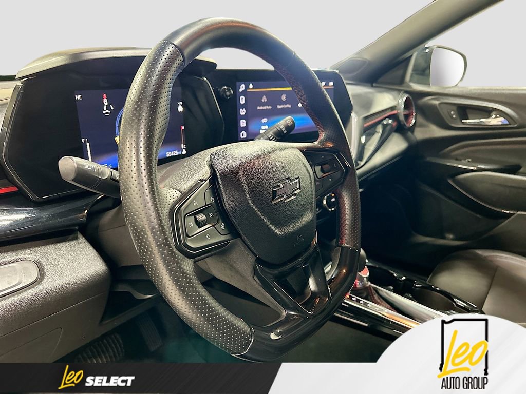 Certified 2024 Chevrolet Trax RS w/ Driver Confidence Package image 11