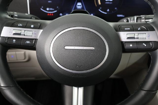 Used 2025 Hyundai Tucson SEL FWD image 27