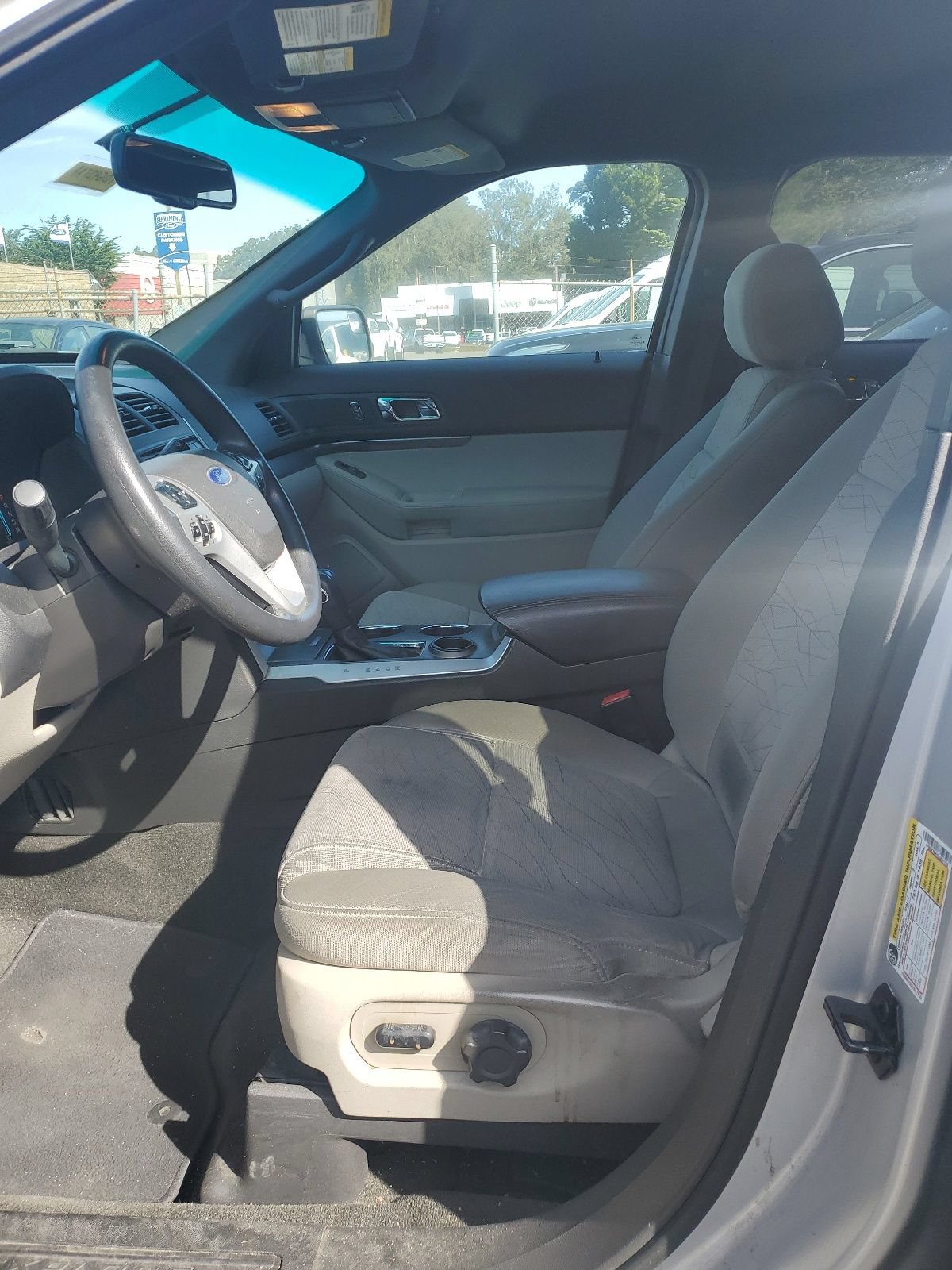 Used 2014 Ford Explorer FWD image 9