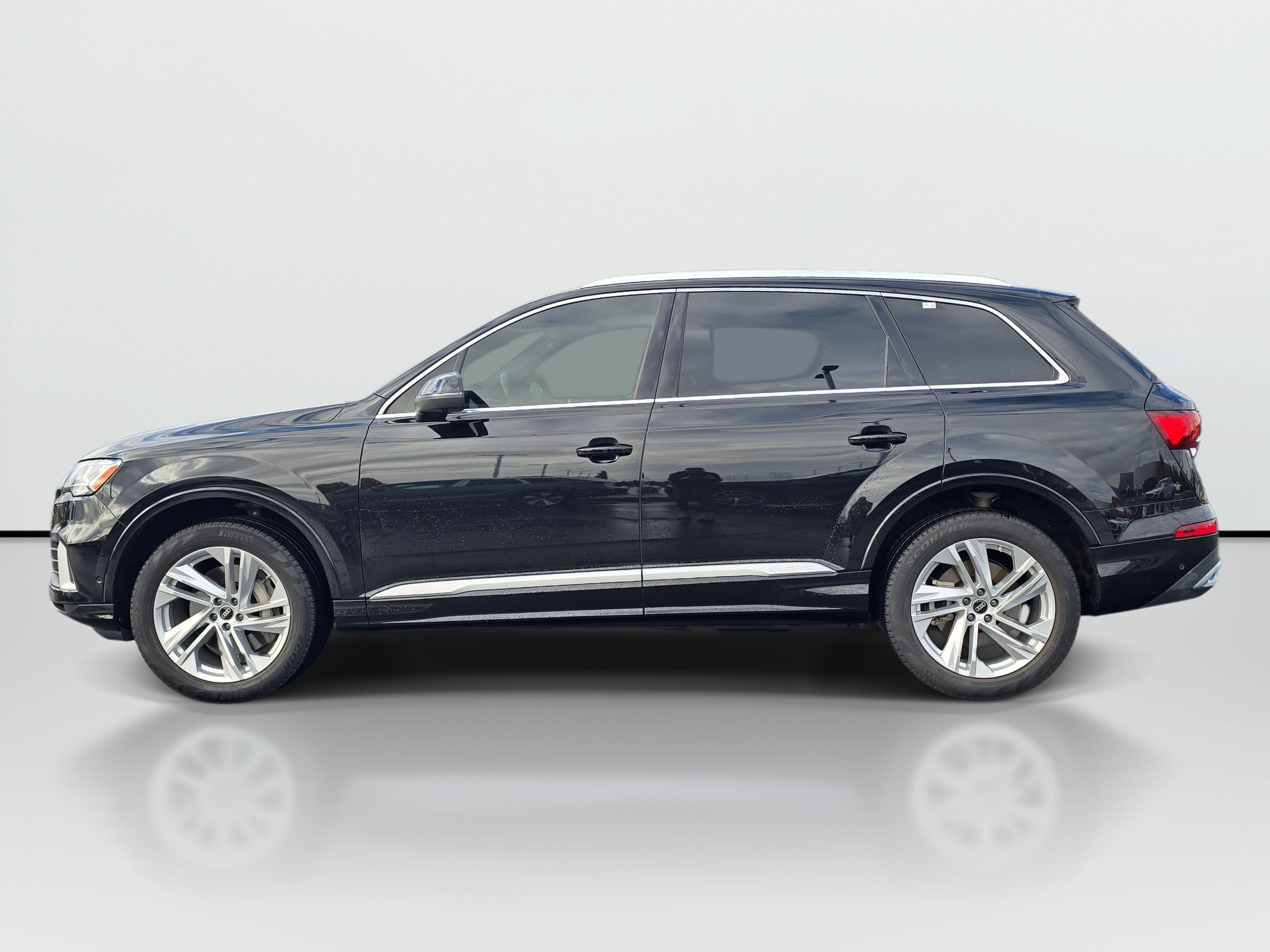 Used 2022 Audi Q7 3.0T Premium Plus AWD/4WD image 2