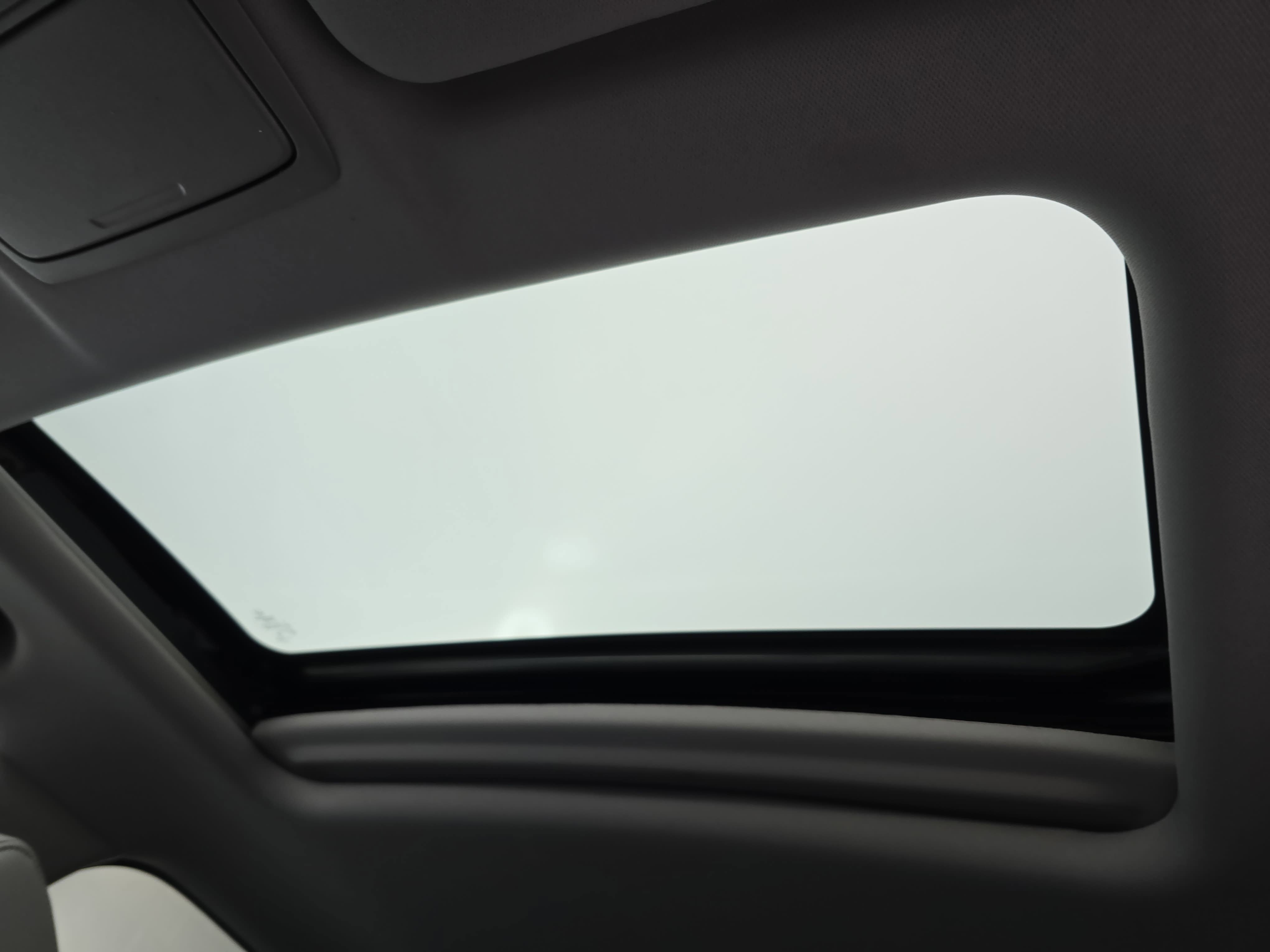 Used 2020 Honda CR-V Touring image 30