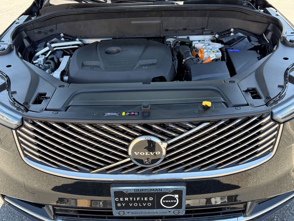 Certified 2025 Volvo XC90 T8 Ultra w/ Protection Package Premier AWD/4WD image 43