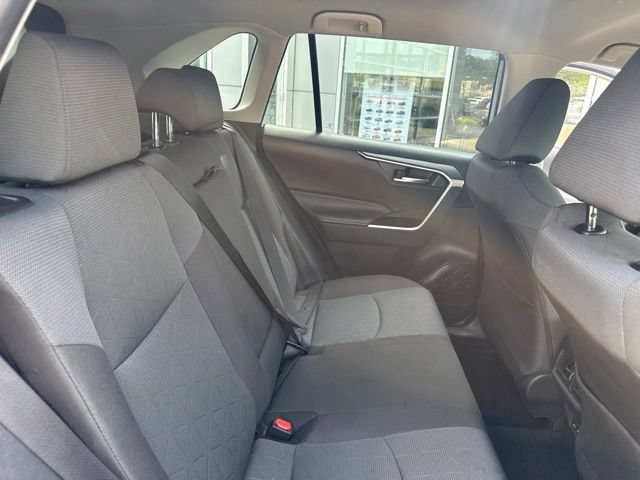 Used 2025 Toyota RAV4 XLE AWD/4WD image 28