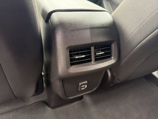 Used 2024 Chevrolet Equinox LT image 13