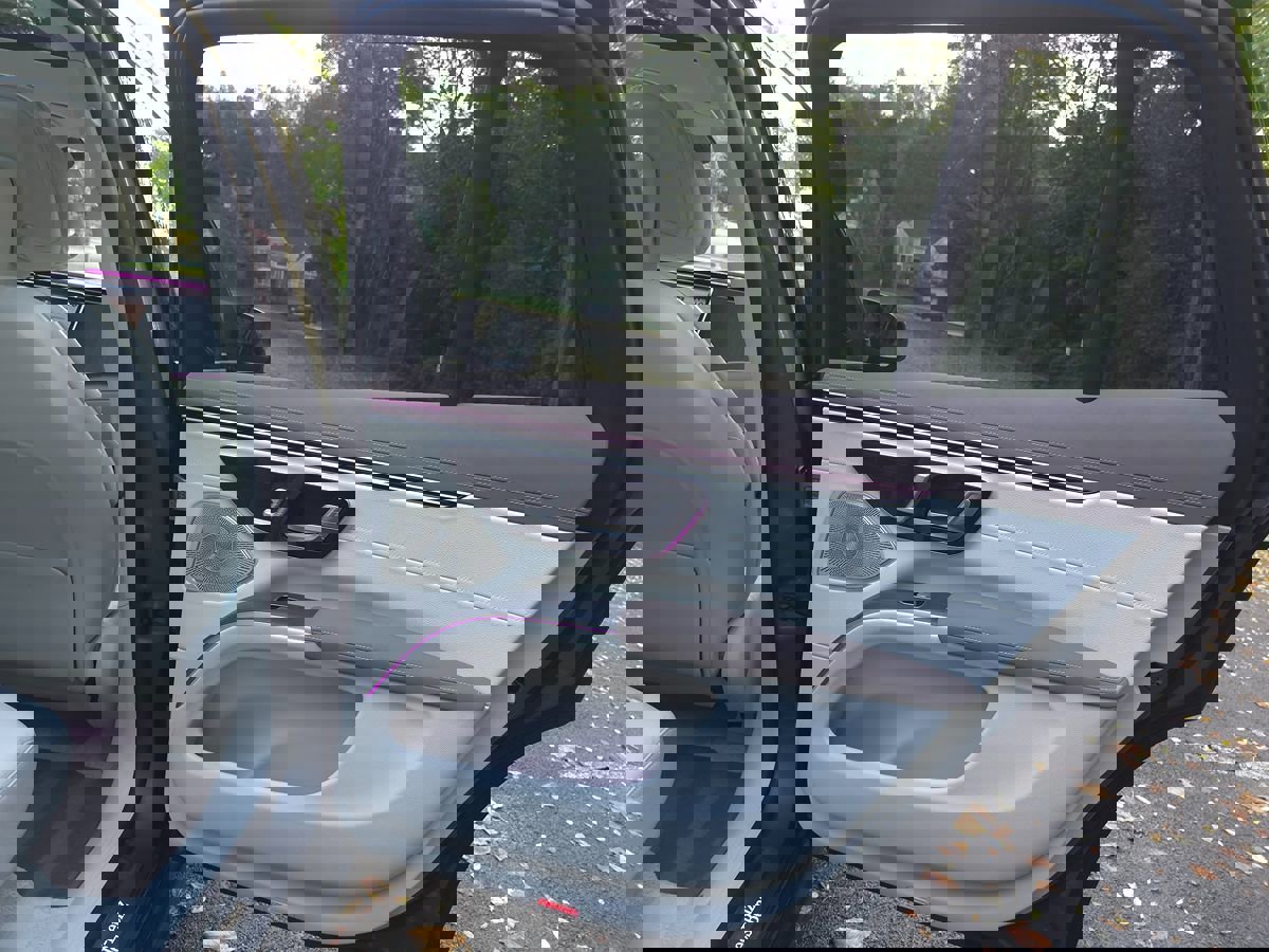 Used 2023 Mercedes-Benz EQS 450+ SUV image 33