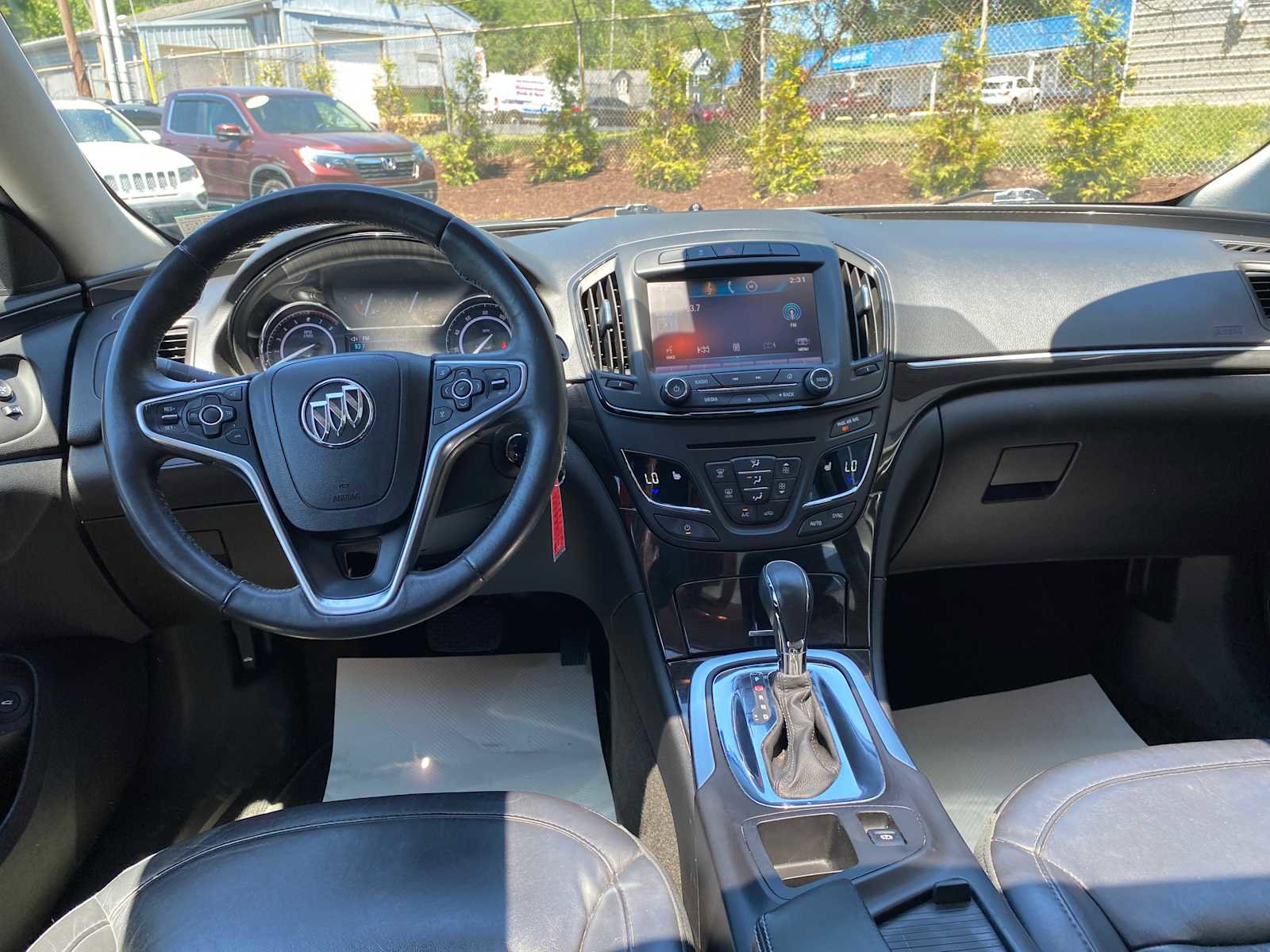 Used 2015 Buick Regal FWD image 7