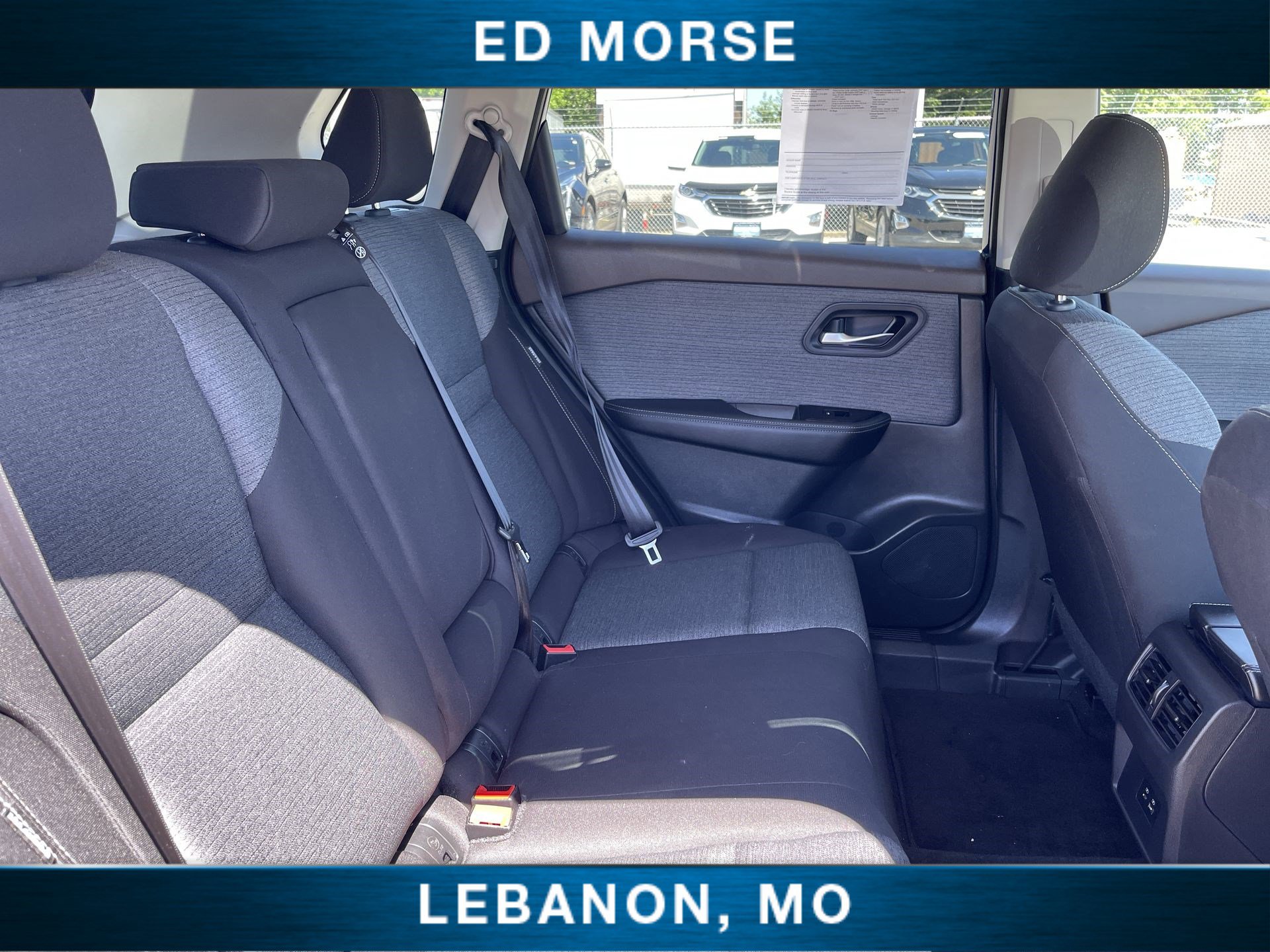 Used 2023 Nissan Rogue SV image 25