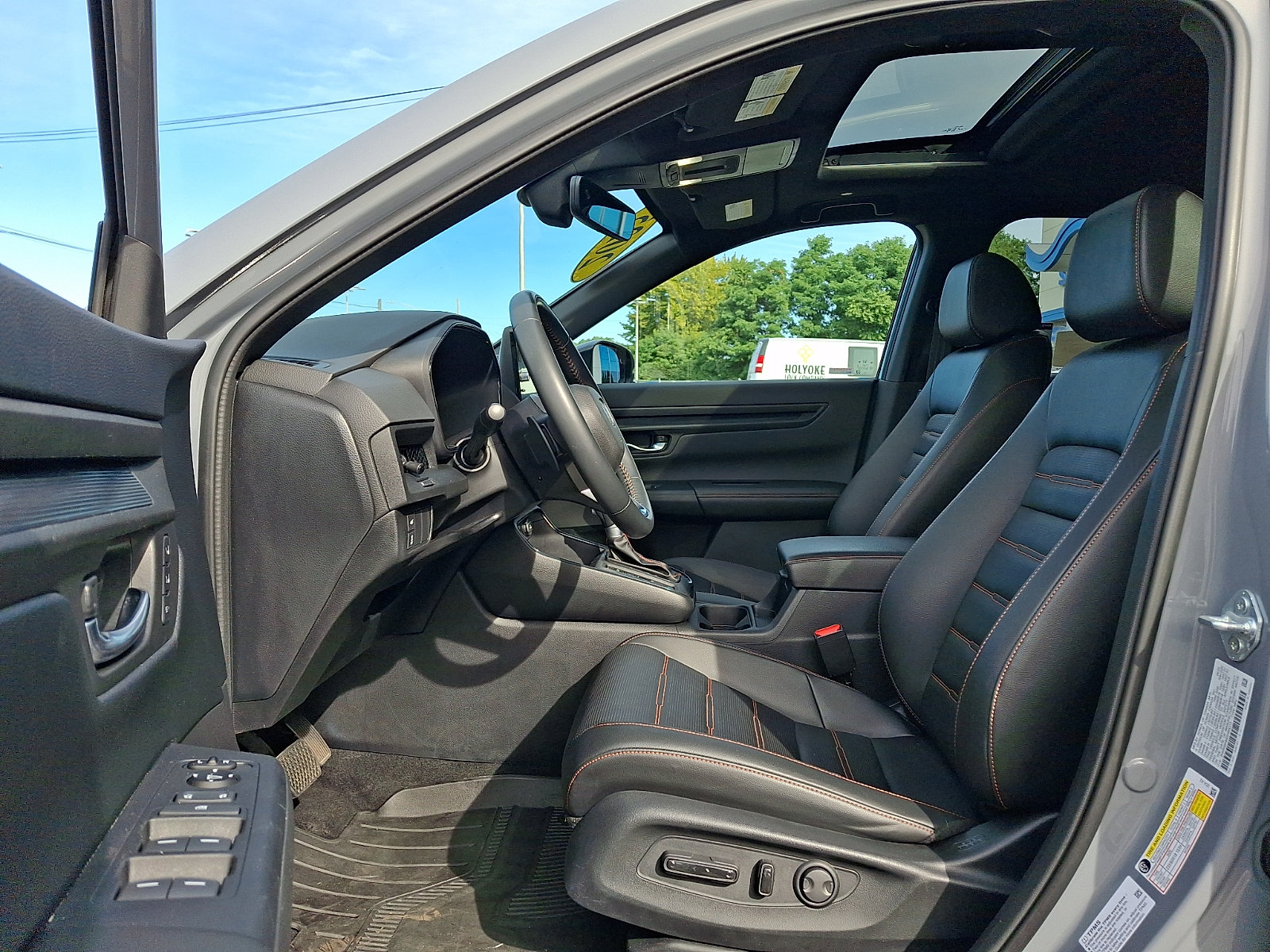 Used 2025 Honda CR-V Sport-L image 14
