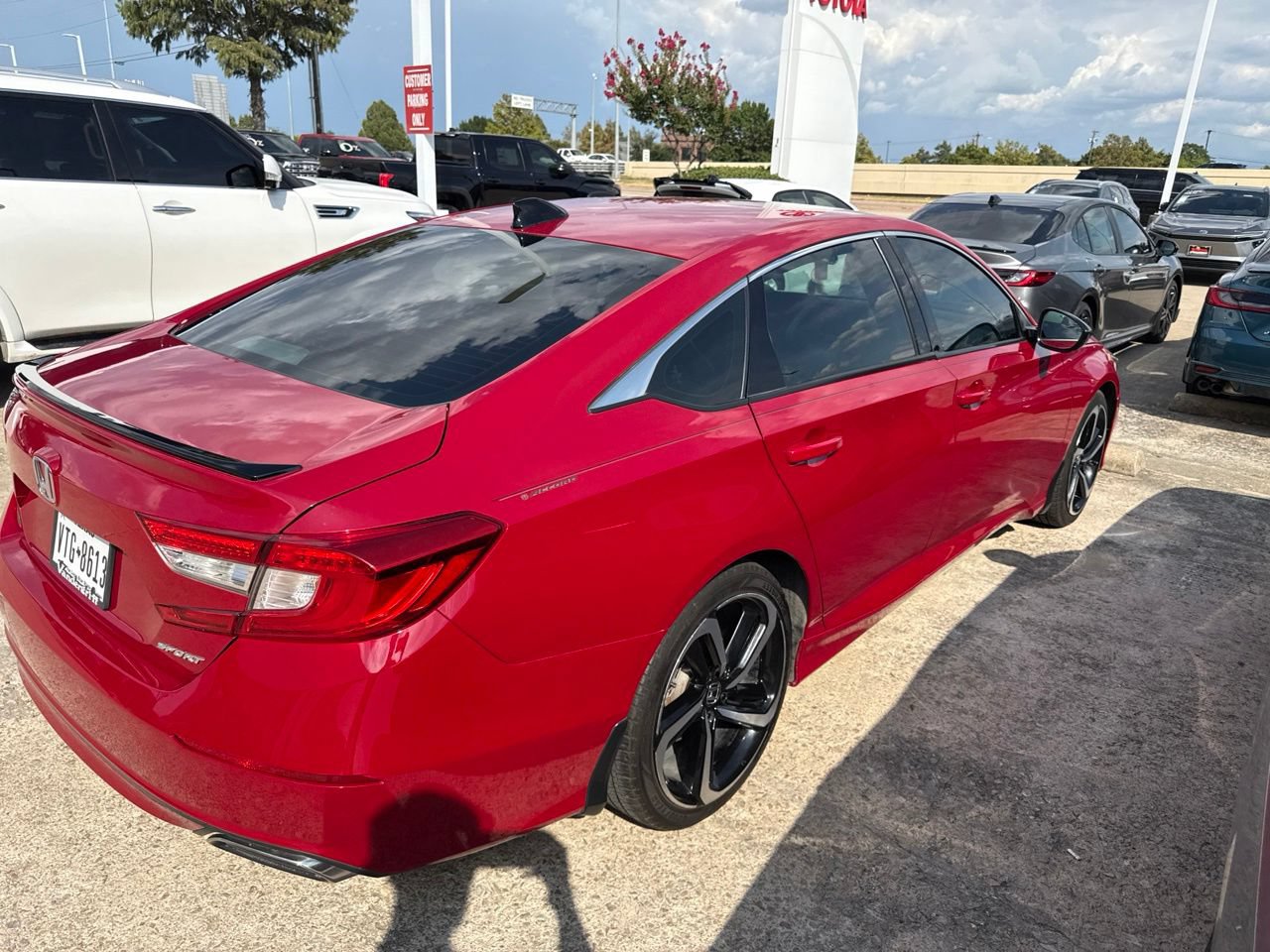Used 2021 Honda Accord Sport image 6